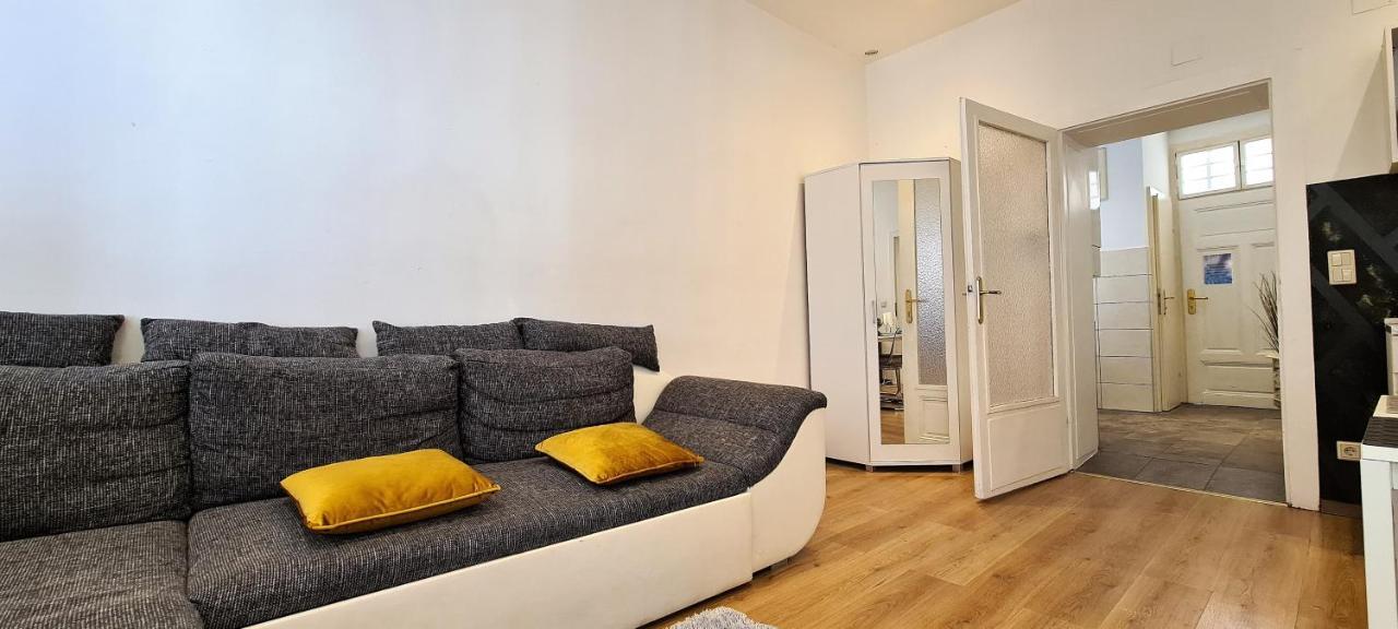 Wiener Buddha Style Flat With Inner Garden- Marzstrasse City Apartments エクステリア 写真